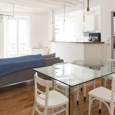 Daire Beautiful Flat In The Batignolles Area Paris